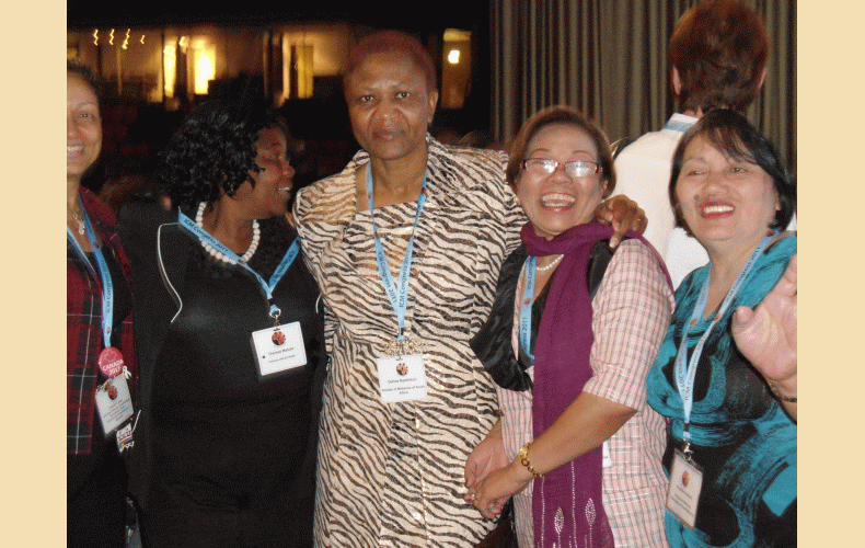 Deliwe Nyathikazi, President of SOMSA with Phillipino Midwives Society